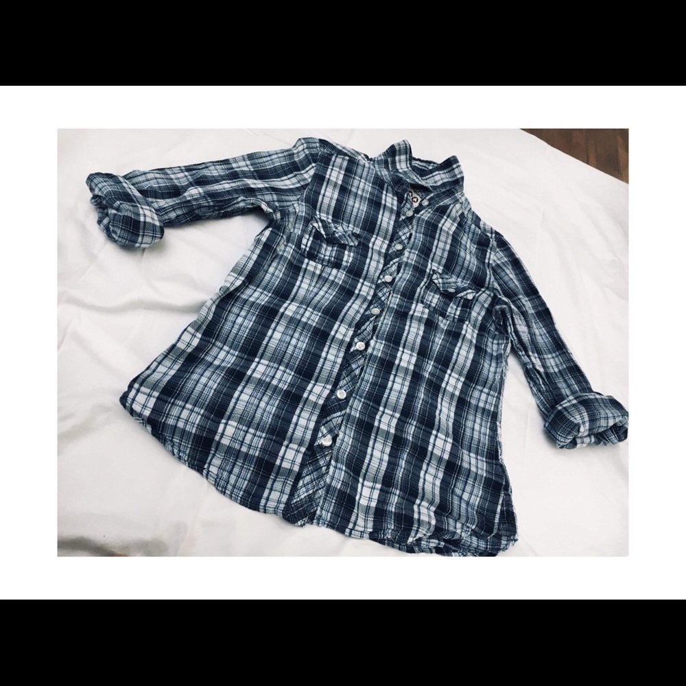 Blue plaid button up!🦋
